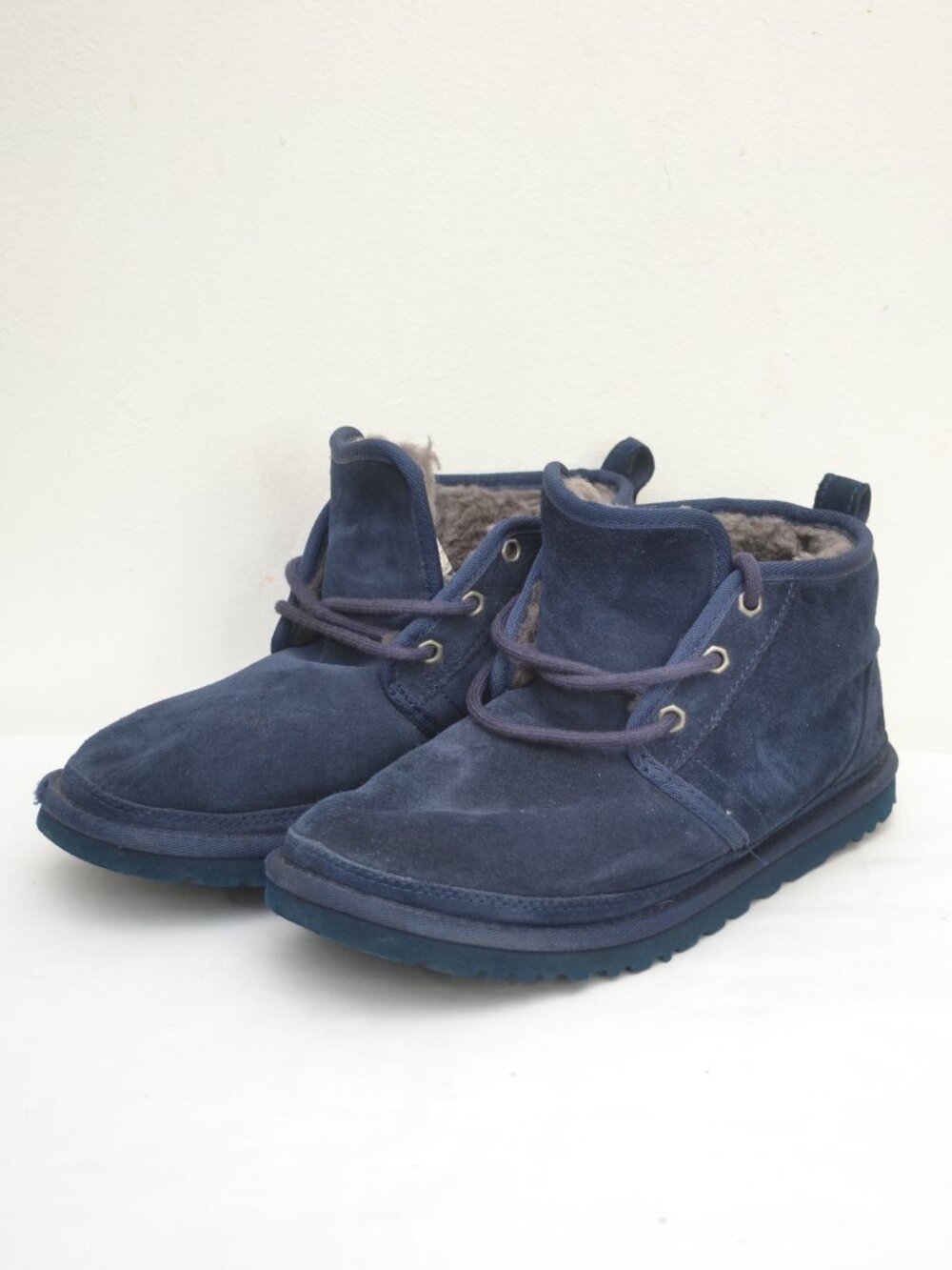 UGG Neumel Chukka Boots Shoes Navy Blue size 7 SN 3236 (fits 8 womens)